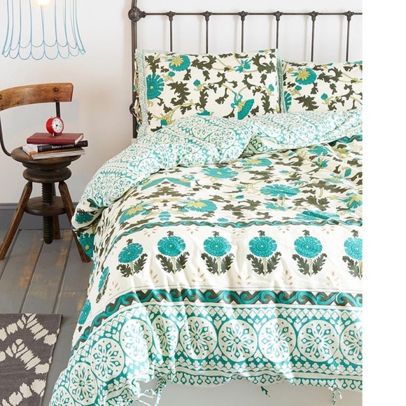 Urban Outfitters Bedding Urban Outfitters Magical Thinking Duvet